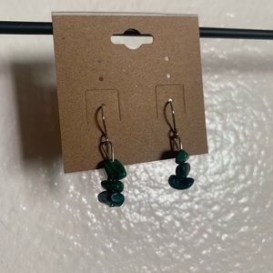 Green Stone Earrings 🈯️